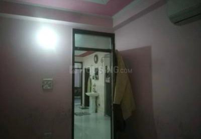 Bedroom Image of 1000 Sq.ft 3 BHK Builder Floor for sale in Jamia Nagar New Delhi for Rs. 9500000