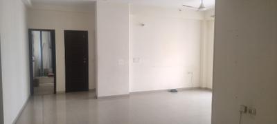 Living Room Image of 1898 Sq.ft 3 BHK Apartment / Flat for rent in Kingswood Court, Crossings Republik Ghaziabad for Rs. 25000
