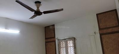 Bedroom Image of 830 Sq.ft 2 BHK Apartment / Flat for sale in Milansaar Complex, Paschim Vihar New Delhi for Rs. 20000000