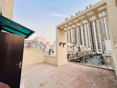 Balcony Image of 2500 Sq.ft 4.5 BHK Villa for sale in Amrapali Dream Valley, Noida Extension Greater Noida for Rs. 31000000