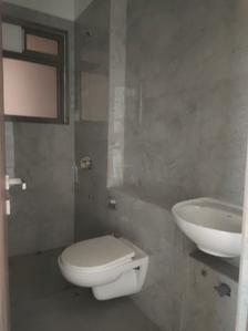 Common Bathroom Two Image of 850 Sq.ft 2 BHK Apartment / Flat for sale in Sheth Auris Bliss, Malad West Mumbai for Rs. 18500000