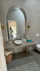 Bathroom Image of 4410 Sq.ft 4 BHK Villa for sale in Assagao Goa for Rs. 150000000