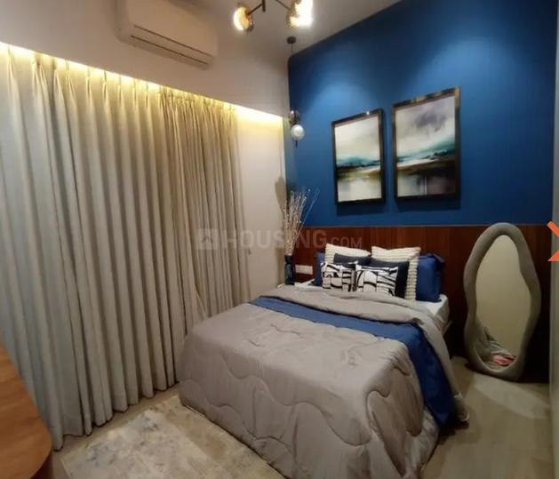 Swastik Iris Main Image 1