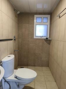 Common Bathroom Image of 980 Sq.ft 2 BHK Apartment / Flat for rent in Prestige Jindal City, Anchepalya Bengaluru for Rs. 42000