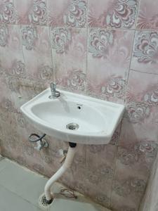 Bathroom Image of 1076 Sq.ft 2 BHK Independent House for rent in Villa Alpha 2, Alpha II Greater Noida for Rs. 30000