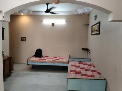 Living Room Image of 990 Sq.ft 2 BHK Apartment / Flat for rent in Bodakdev Ahmedabad for Rs. 28000