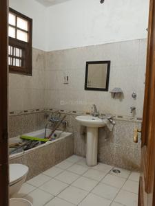 Bathroom Image of 2000 Sq.ft 2 BHK Independent House for rent in Model Town Jalandhar for Rs. 15500