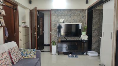 Living Room Image of 560 Sq.ft 1 BHK Apartment / Flat for sale in Romell Empress, Borivali West Mumbai for Rs. 11500000