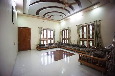 Hall Image of 5850 Sq.ft 5 BHK Independent House for sale in Bapunagar Ahmedabad for Rs. 31100000