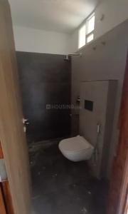 Bathroom Image of 1009 Sq.ft 2 BHK Apartment / Flat for sale in Saakaar Orion Heights, Jakhya Indore for Rs. 3500000