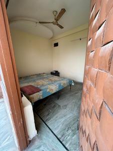 Kitchen Image of 1960 Sq.ft 4 BHK Builder Floor for rent in Green Field Colony Faridabad for Rs. 32000