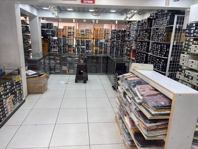 Others image of 1800.0 Sq.ft Showroom for rent in Ganj Golai for 200000