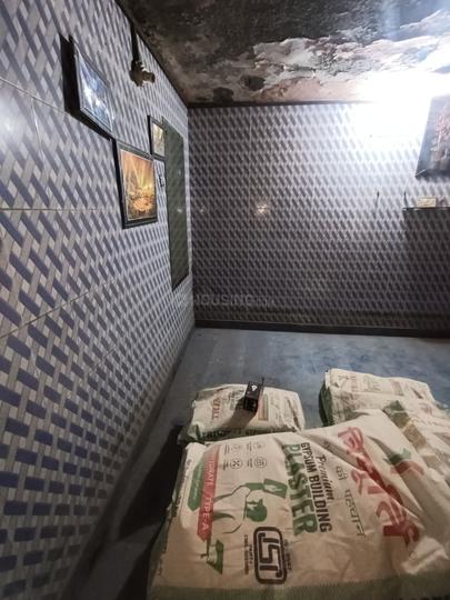 Others image of 400.0 Sq.ft   Warehouse for rent in Pandav Nagar for 14000