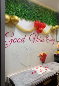 Commercial image of 300.0 Sq.ft   Shop for rent in Kandivali West for 60000