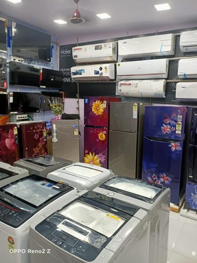 Commercial image of 450.0 Sq.ft Shop for rent in Malad East for 60000
