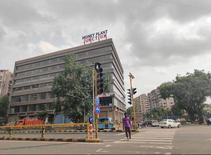 Others image of 845.0 Sq.ft   Showroom for rent in Gota for 175000
