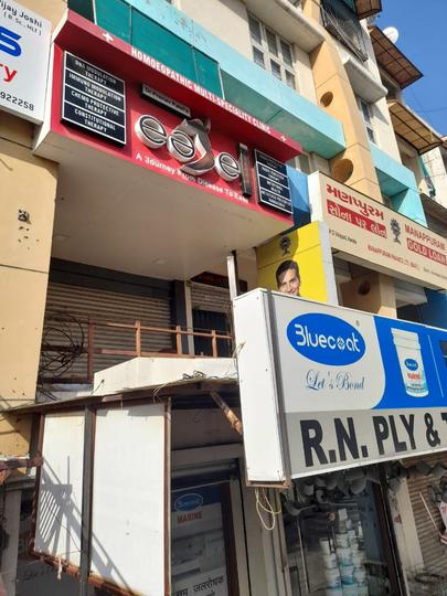 Commercial image of 325.0 Sq.ft   Shop for rent in Memnagar for 16000