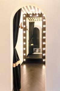 Others image of 835.0 Sq.ft   Showroom for rent in Bandra West for 520000