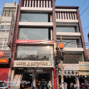Commercial image of 3000.0 Sq.ft   Showroom for rent in Krishna Nagar for 150000