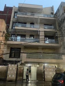 Commercial image of 2500.0 Sq.ft   Showroom for rent in Shahdara for 50000