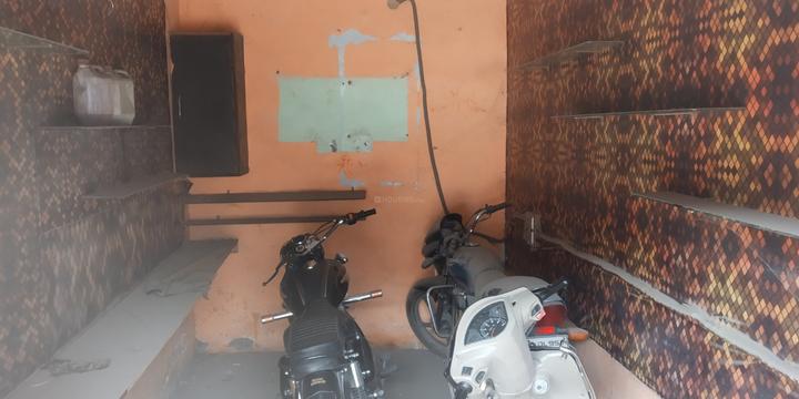 Commercial image of 150.0 Sq.ft   Shop for rent in Dwarka Mor for 10000