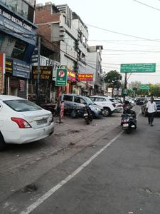 Others image of 750.0 Sq.ft pre-leased  Showroom for sale in Mahanagar for 35000000