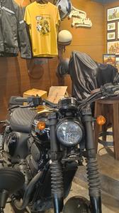 Others image of 300.0 Sq.ft   Shop for sale in Juhu for 18000000