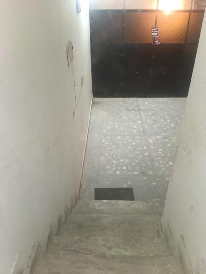 Others image of 800.0 Sq.ft   Warehouse for rent in Phi III for 12000