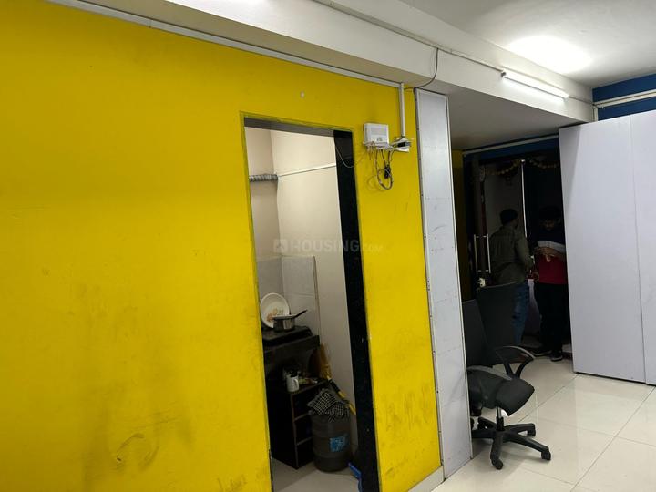 700 sq.ft Ready to use Office Space for rent in Thane West, Thane ID 100260381