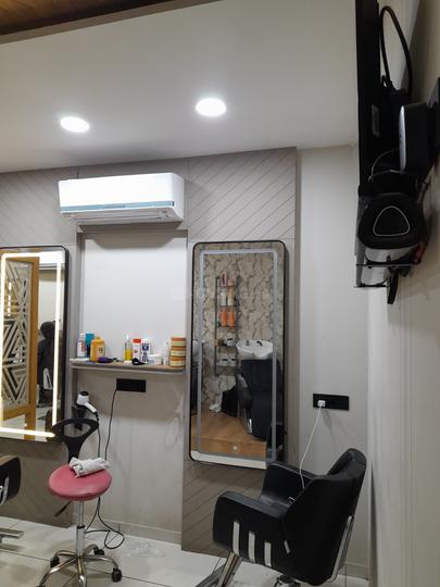 Others image of 550.0 Sq.ft   Showroom for rent in Sabarmati for 75000