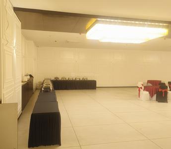 Others image of 18500.0 Sq.ft pre-leased  Showroom for sale in Wanowrie for 330000000