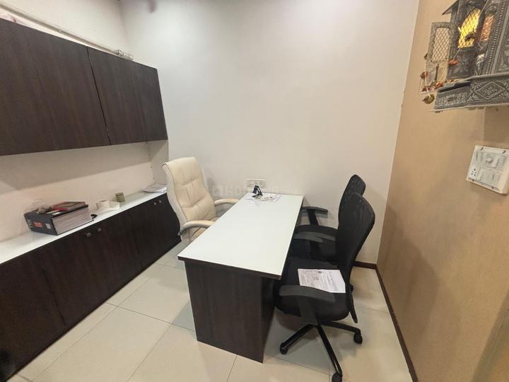 120 sq.ft Ready to use Office Space for rent in Malad East, Mumbai | ID ...