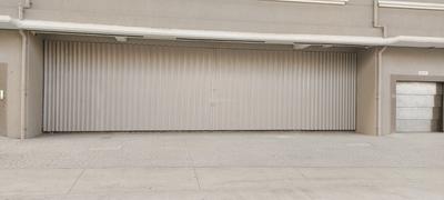 Commercial image of 1050.0 Sq.ft   Shop for rent in Dahisar East for 225000