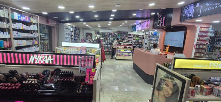 Others image of 2000.0 Sq.ft   Shop for rent in Kandivali East for 450000