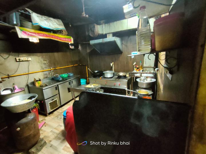 Commercial image of 550.0 Sq.ft   Shop for rent in Mulund West for 65000