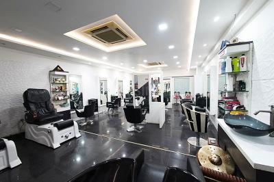 Others image of 1607.0 Sq.ft pre-leased  Shop for sale in Satellite for 29700000