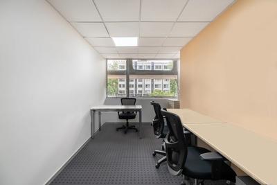 Cabin image of 107.0 Sq.ft  Ready to use Office Space for rent in Worli for 26450