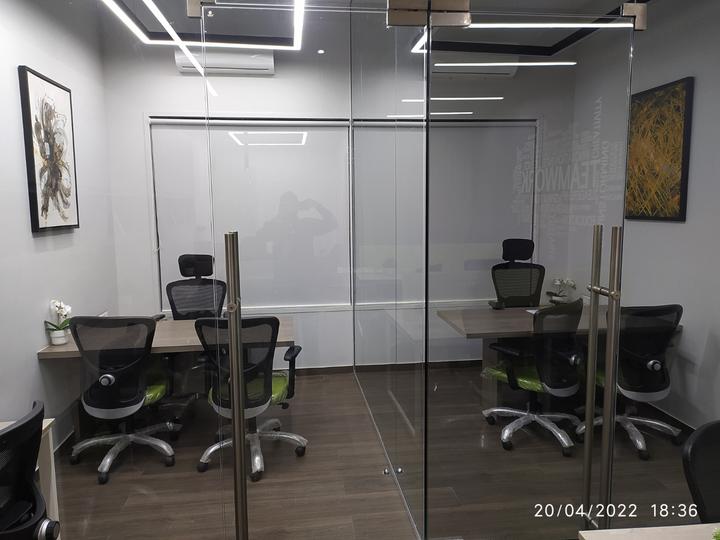 Others image of 550.0 Sq.ft  Bare shell Office Space for sale in Malad West for 11800000