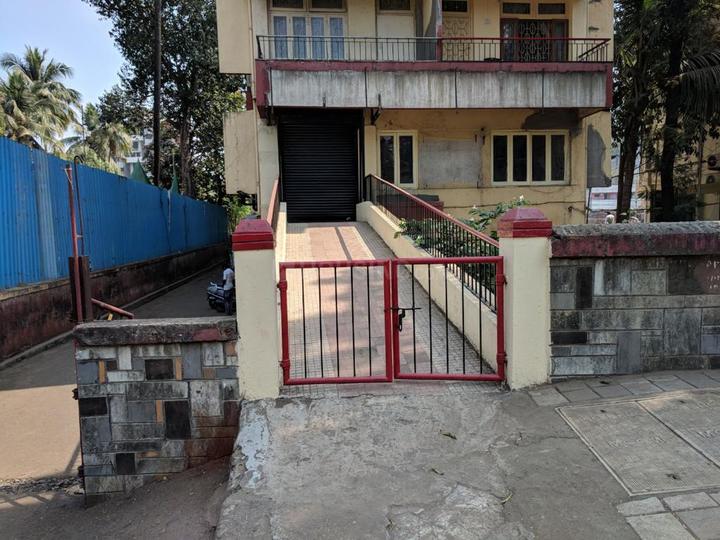 Entrance image of 1680.0 Sq.ft Showroom for rent in Jogeshwari West for 250000