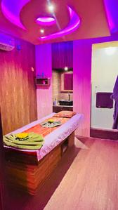 Others image of 2000.0 Sq.ft   Showroom for rent in Chinar Park for 150000