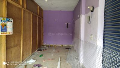 Outside View image of 350.0 Sq.ft   Showroom for rent in Gopalapuram for 15000
