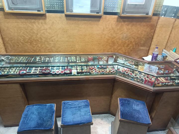 Others image of 50.0 Sq.ft   Shop for sale in Hazratganj for 1200000