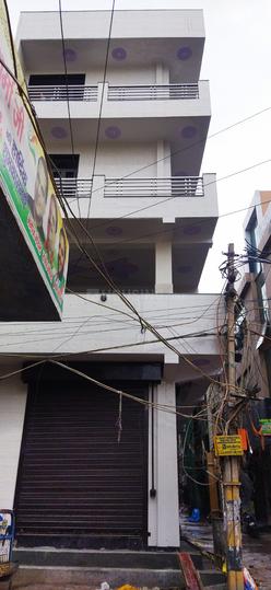 Outside View image of 400.0 Sq.ft   Shop for rent in Dwarka Mor for 27000
