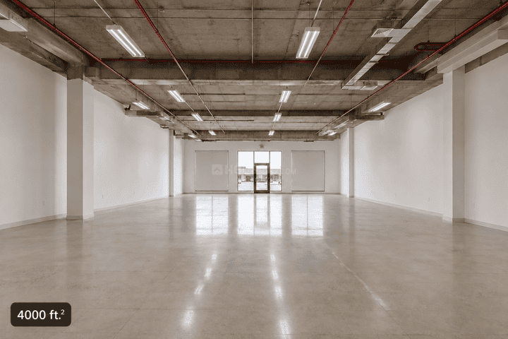 Hall image of 3200.0 Sq.ft   Shop for rent in Lavelle Road for 1400000