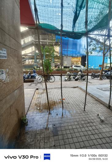 Others image of 150.0 Sq.ft   Shop for rent in Jogeshwari West for 50000