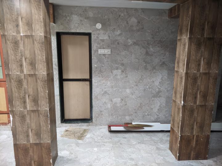 Others image of 650.0 Sq.ft   Shop for rent in Kandivali West for 40000