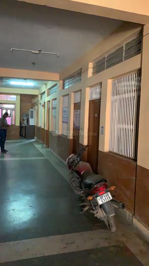 Entrance image of 150.0 Sq.ft Ready to use Office Space for rent in Raj Nagar Extension for 10000