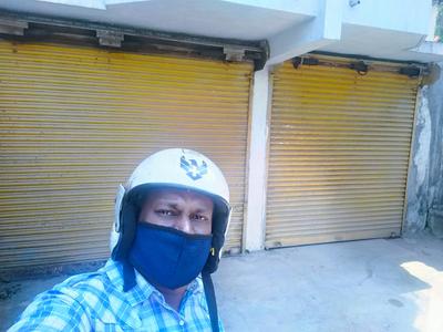 Commercial image of 1000.0 Sq.ft   Showroom for rent in Dadar West for 250000