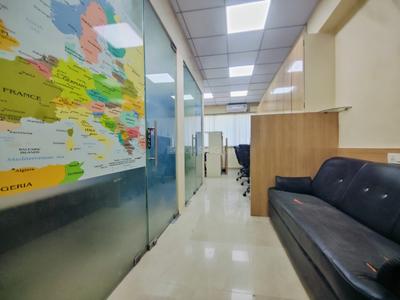 Entrance image of 400.0 Sq.ft pre-leased Ready to use Office Space for sale in Malad West for 14000000