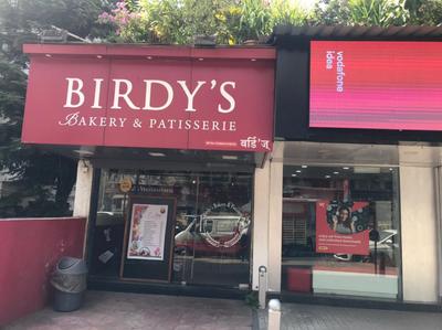 Commercial image of 300.0 Sq.ft   Shop for rent in Prabhadevi for 200000